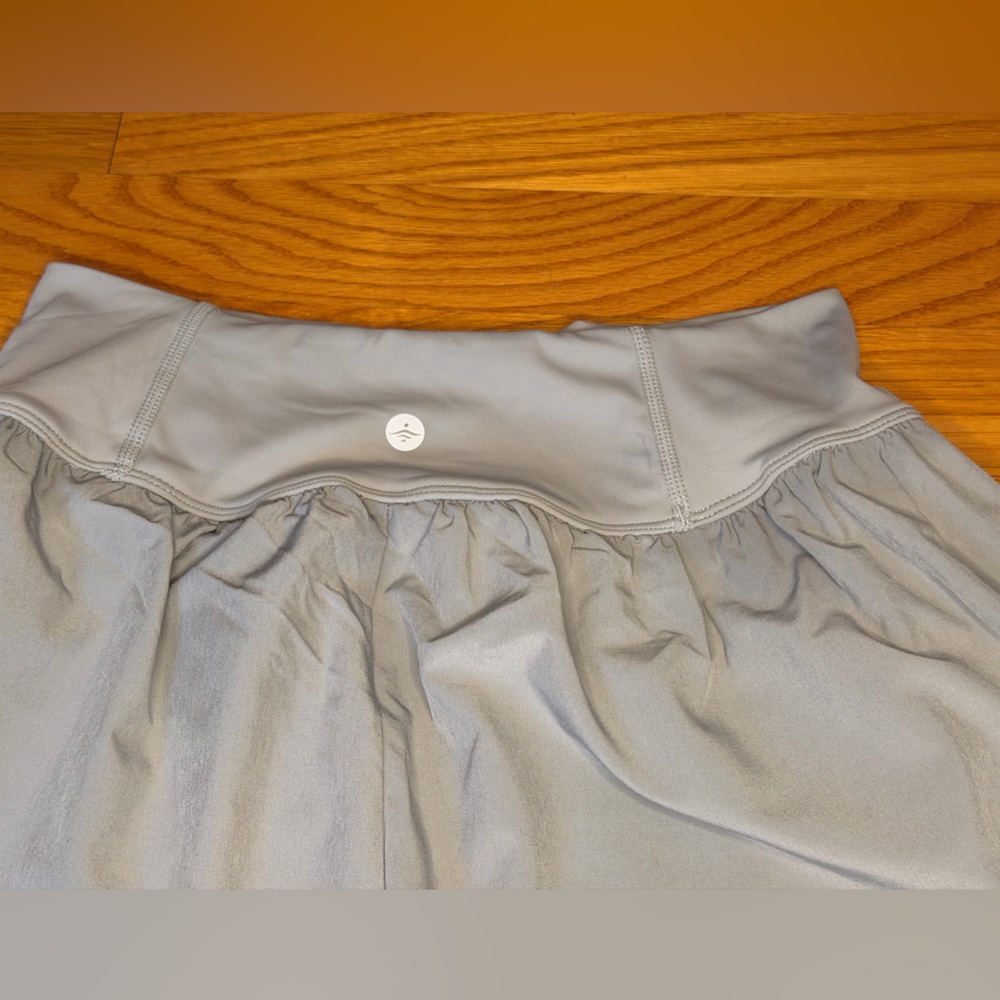 Halara Wide Leg Athletic Pants Small Gray Flowy High Rise Tulip Hem - Picture 8 of 12